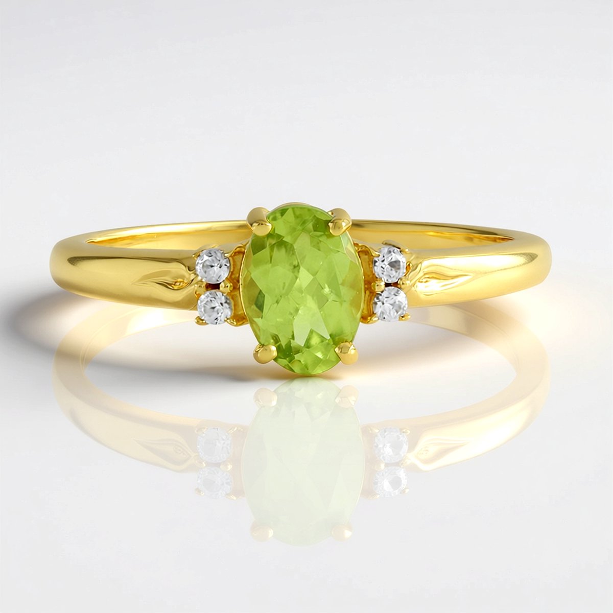 Cavill - Zilveren ring 925 sterling zilver verguld - 0,676 ct ovale Arizona peridoot briljant + 4 rond zirkonia - elegante groene edelsteen ring
