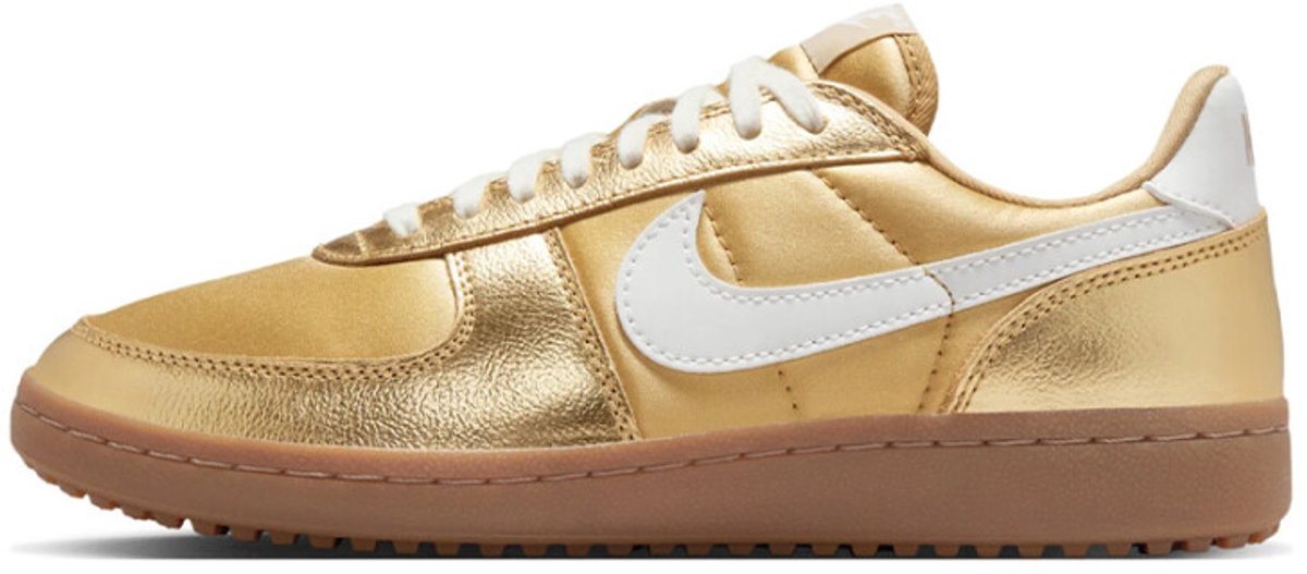 Nike Field General Metallic Geel