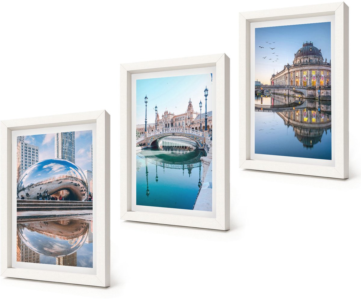 Coloray 3-Delige Schilderij Set - Stadsarchitectuur met weerspiegeling in het water - 20x30 - Wanddecoratie - Schilderijen Set - Interieur - Moderne Wanddecoratie