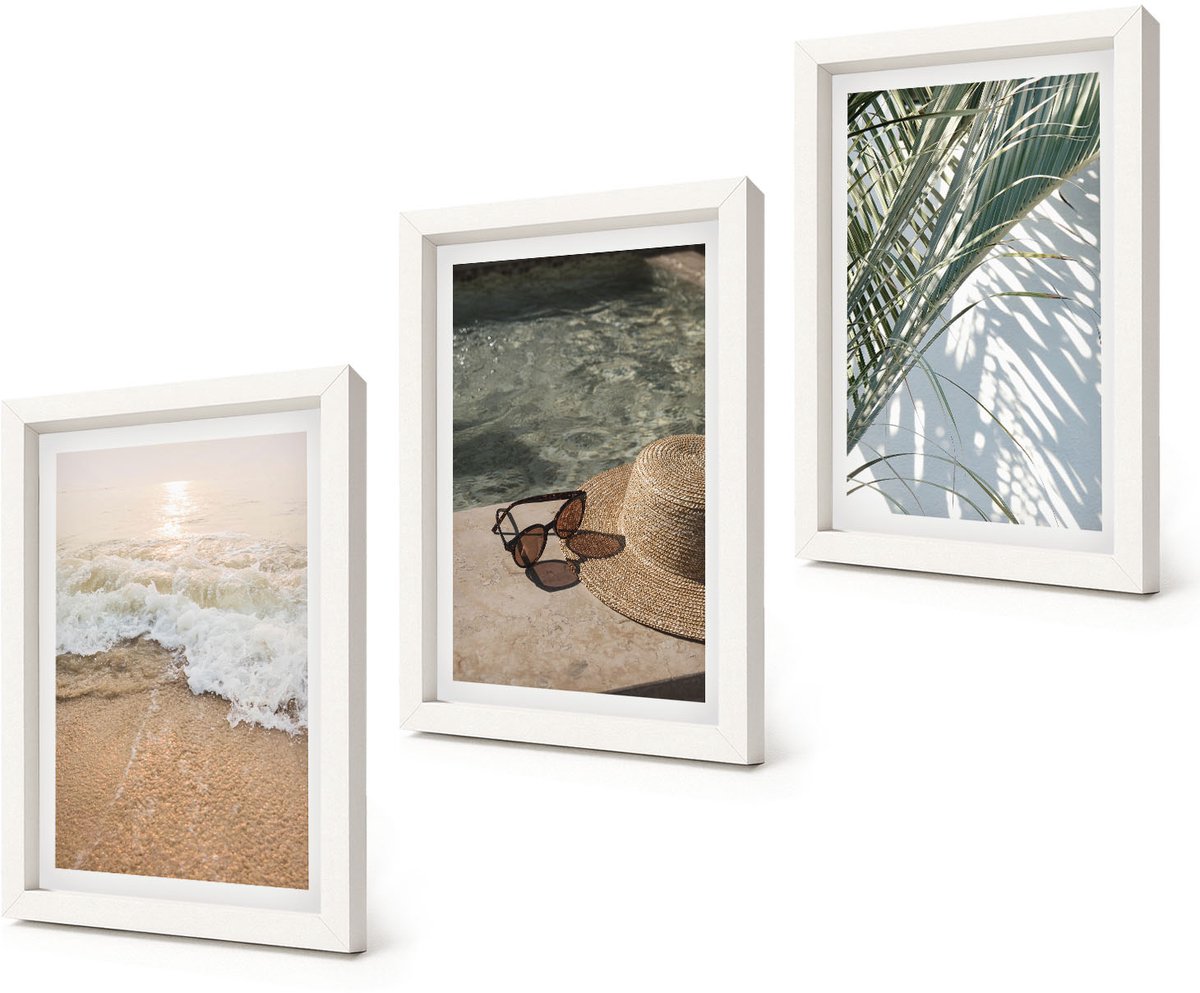 Coloray 3-Delige Schilderij Set - Water Strandhoed en zonnebril Bladeren - 20x30 - Wanddecoratie - Muurdecoratie - Woonkamer - Interieur Decoratie