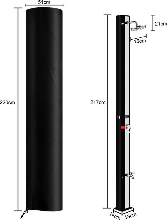 Zwarte beschermhoes van 220cm hoog en 51cm breed, en een zilverkleurige buitendouche van 217cm hoog met regendouchekop en voetdouche.