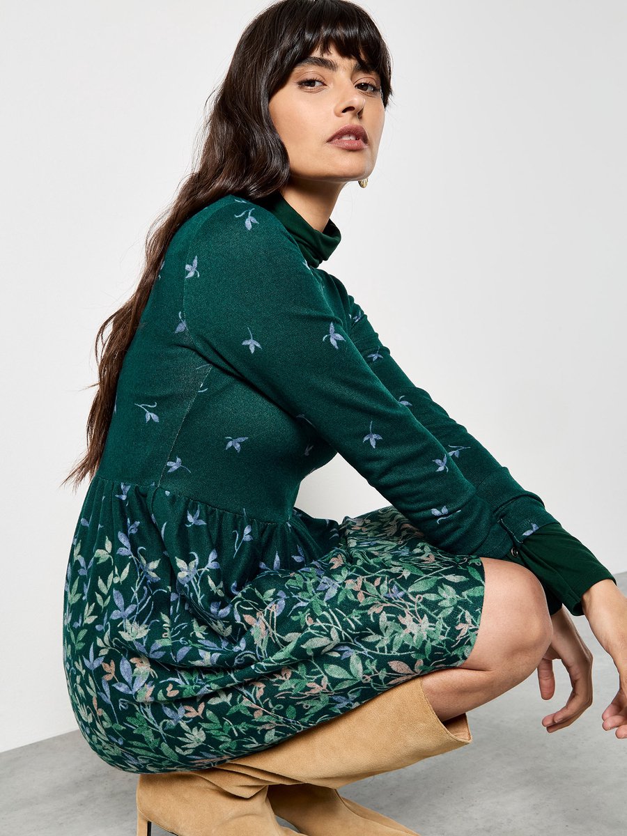 Mini-jurk van zacht gebreid stof met bloemenprint