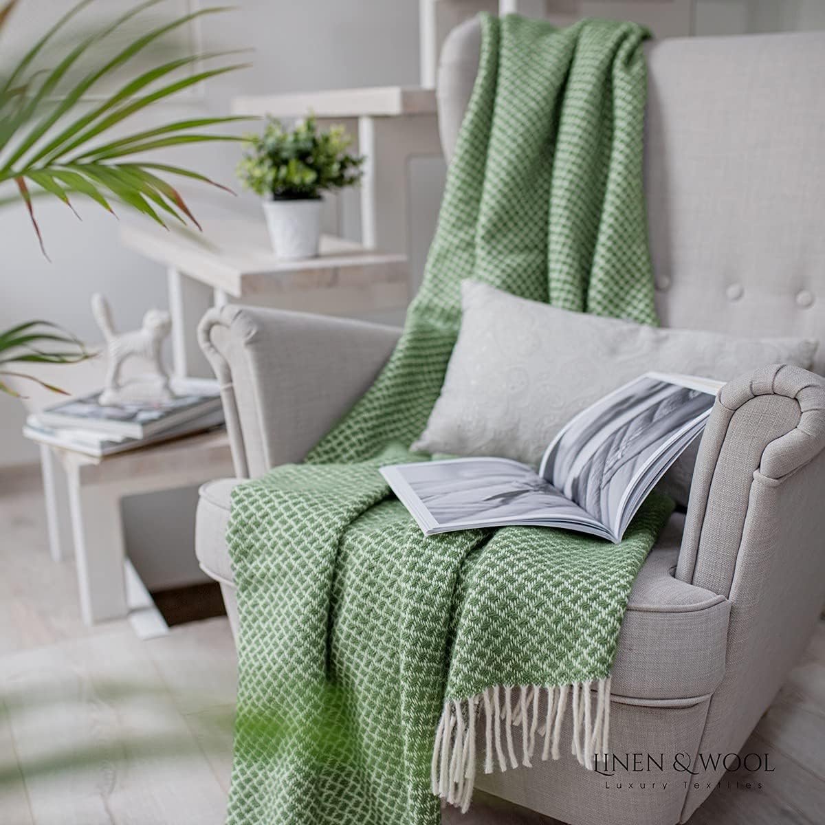 SnelShoppen - Warme Zachte Deken van Scheerwol en Lamswol, Woondeken, Knuffeldeken Sofia met Franjes, 100% Puur Nieuw-Zeeland, Agave Groen, 130 x 170