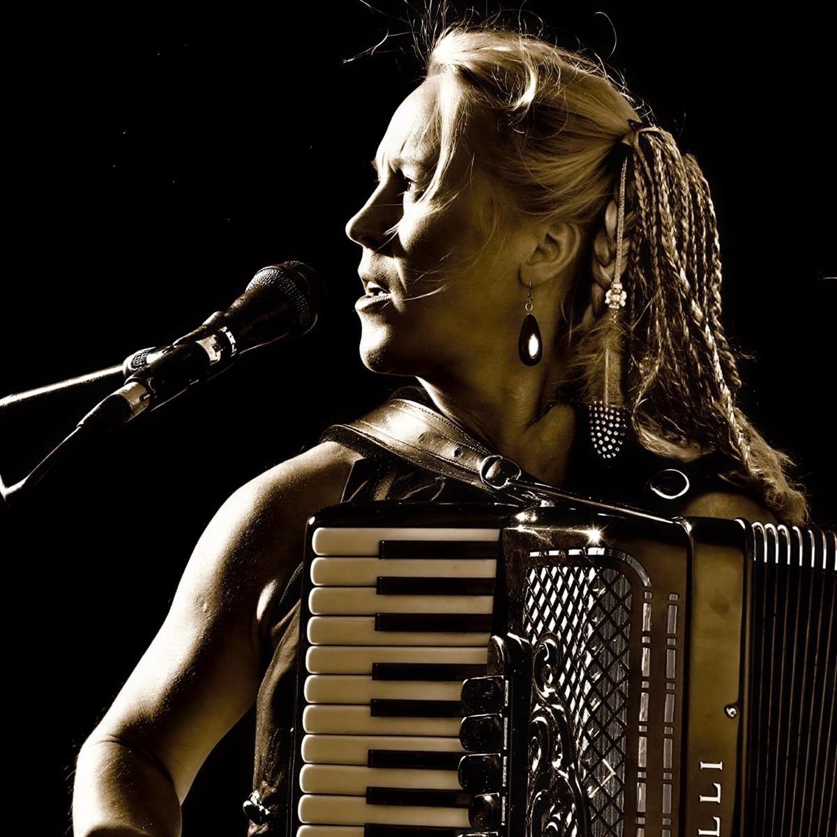Cathrin Pfeifer - Upside Down (CD)