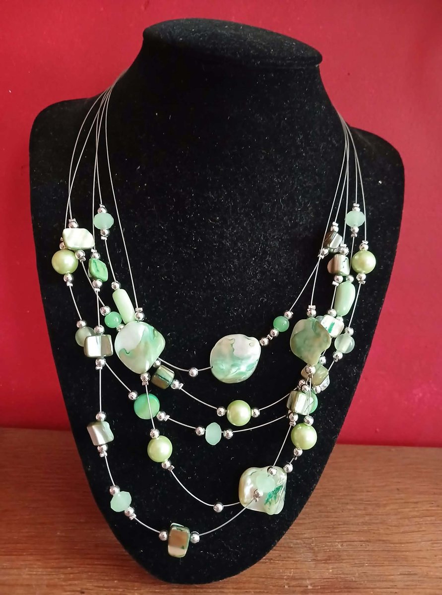 Ketting met groene steentjes | Ketting | Groen | Steentjes