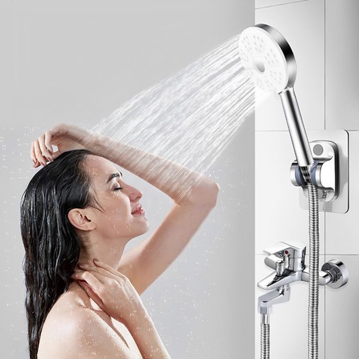 Douchekraan 15 cm - Wandmontage - Hoogwaardige Messing - Chroom Afwerking - 8 Liter per minuut - 10 Jaar Onderdelen Garantie - Douchekop