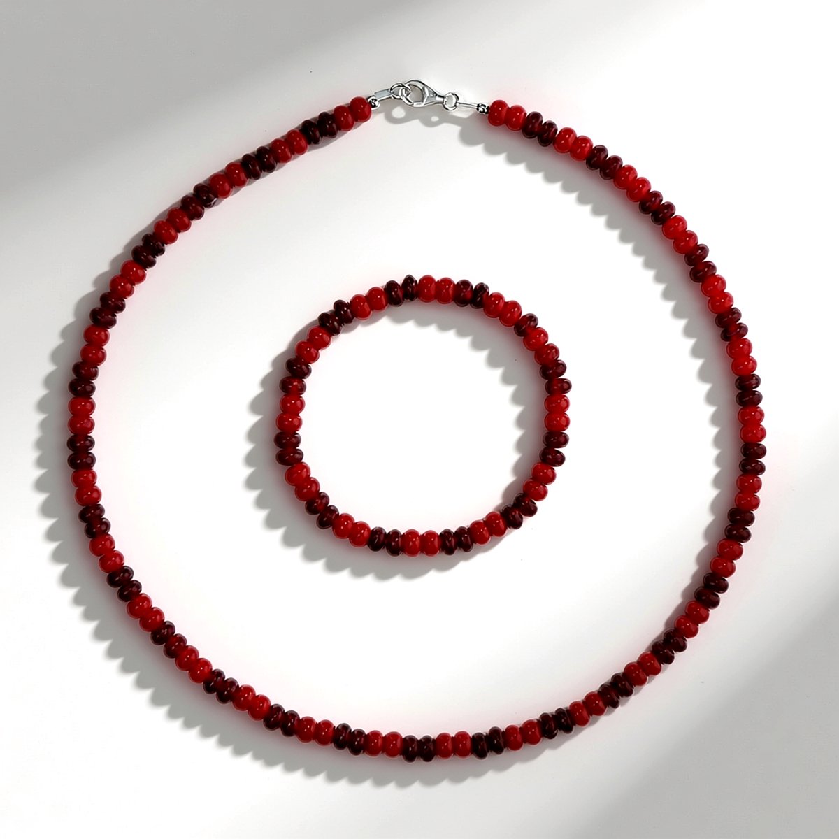 Cavill - Zilveren sieradenset 925 Sterling Zilver Rhodium - 1.67 ct Rode Kwarts Fancy kralen - Ketting 45 cm & Armband 18 cm - Elegant Braziliaans