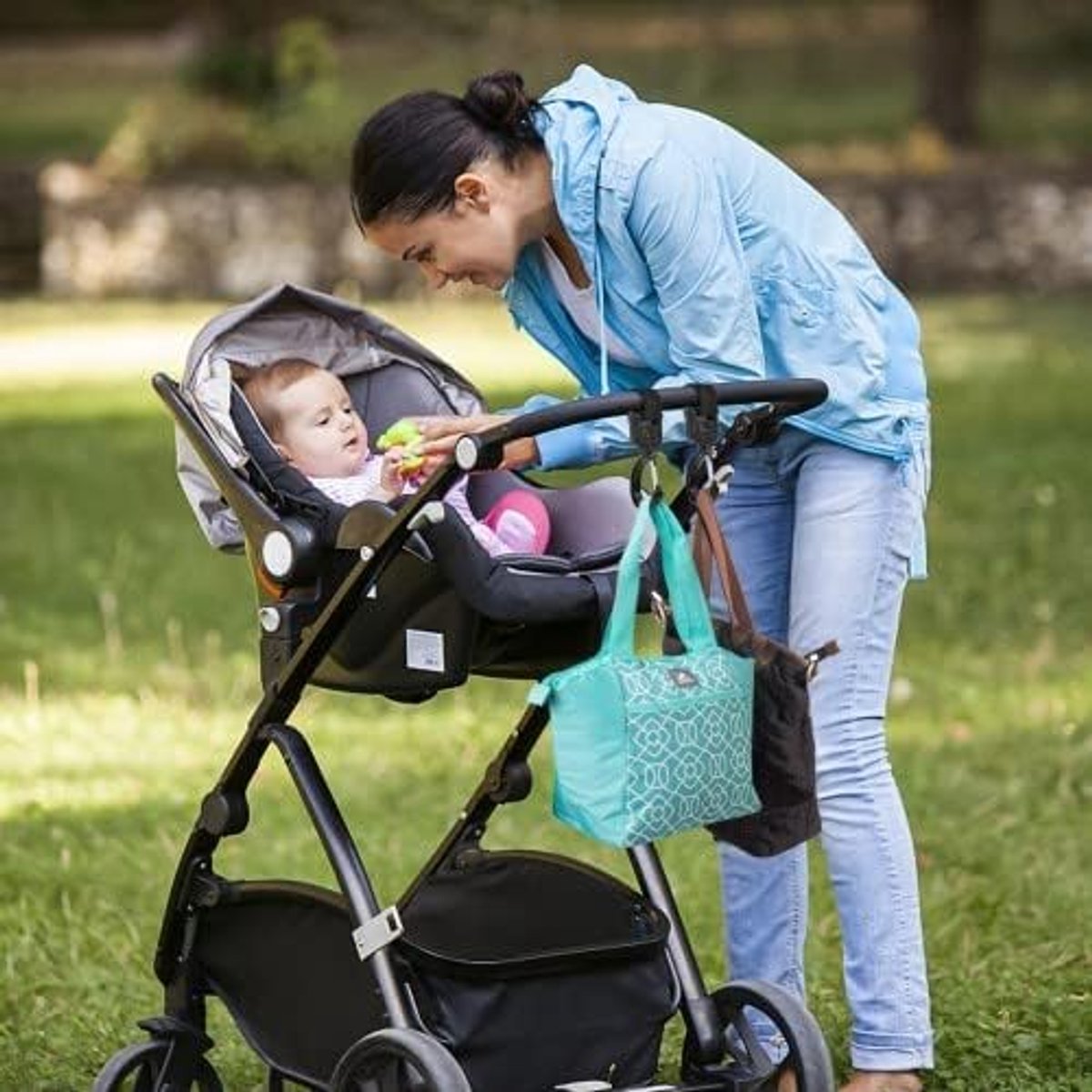 SnelShoppen - Pushchair Hooks Zwart Universeel - 2 Stuks Duurzame Kinderwagen Carabiners voor het Hangen van Boodschappen en Tassen - Robuust en Veili