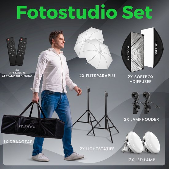 Fotostudio set met man, draagtas, afstandsbedieningen, paraplu's, lampen, softbox en statieven.