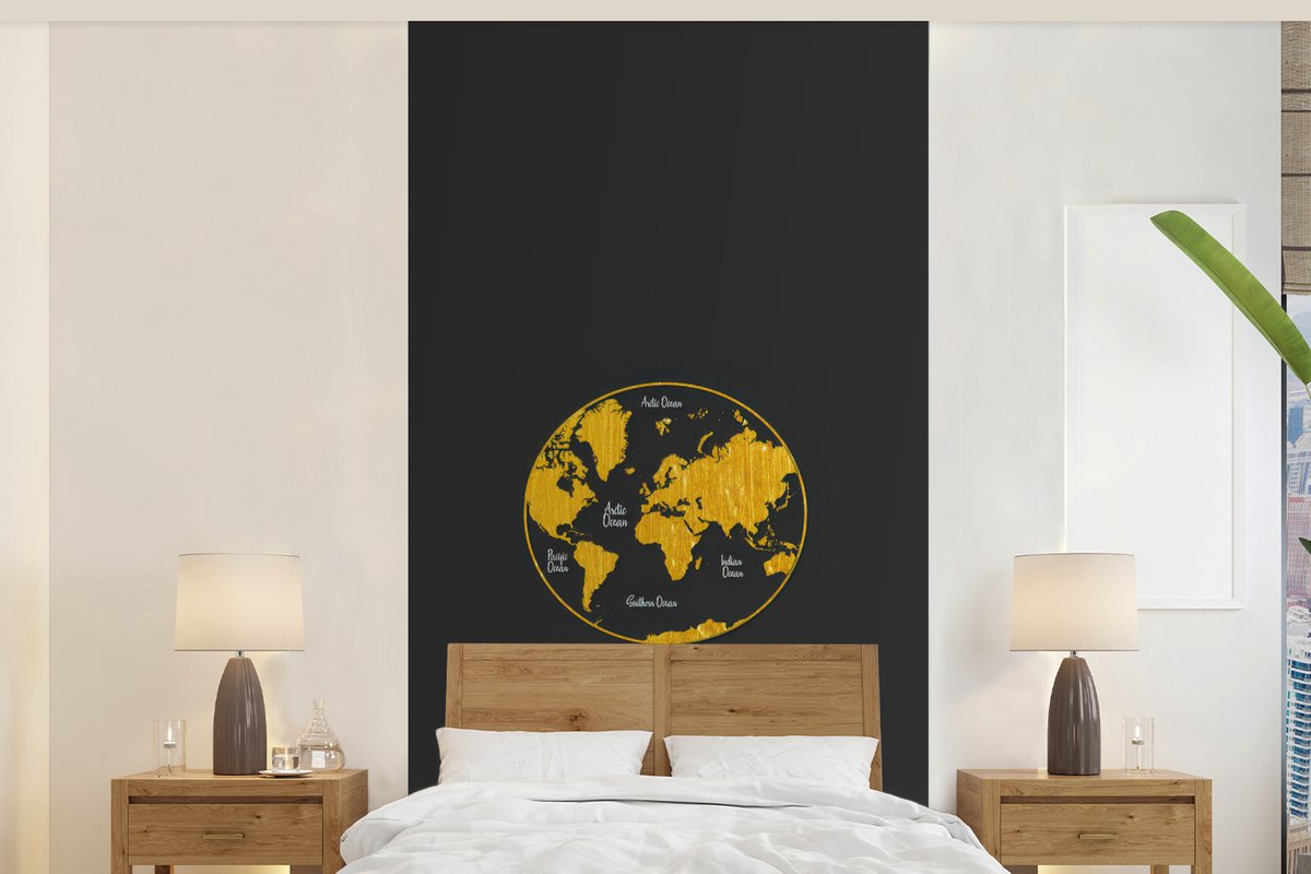 Behang - Fotobehang Wereldkaart - Cirkel - Goud - Breedte 120 cm x hoogte 240 cm