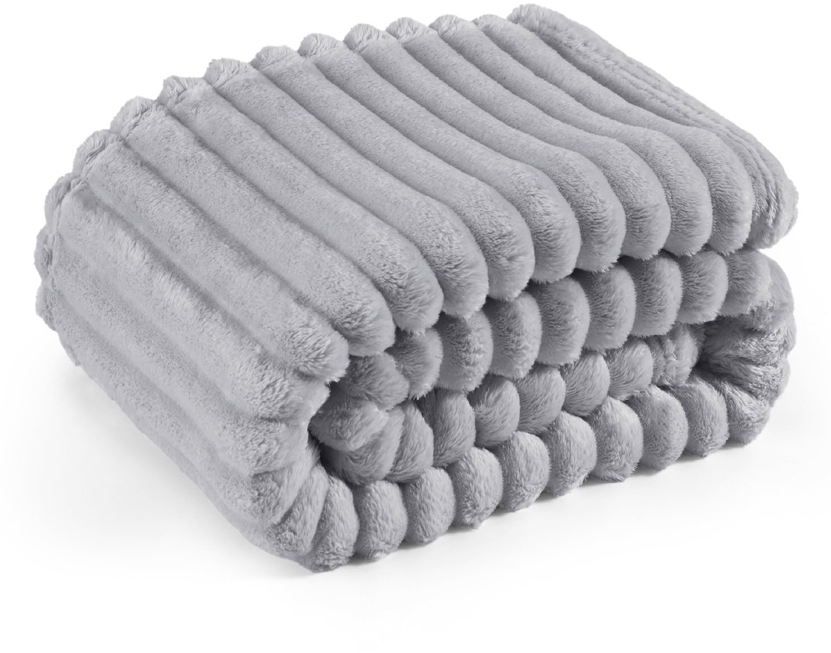Behaaglijke deken, wollige deken, fleecedeken, zacht, warm, grof ribdeken, comfortabele sprei voor bed en bank, lichtgrijs, 130 x 170 cm