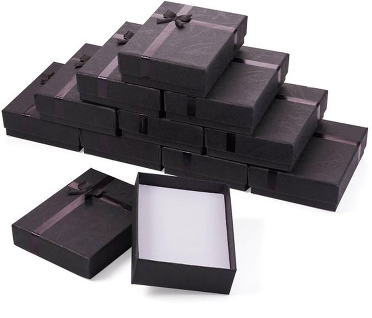 Sieraden Doos 12 Stuks - Geschenkdozen - Katoen Gevuld - Zwart - Afmetingen 9x7x2,6 cm - Voor Halskettingen/Ringen/Oorbellen - Sieradenverpakking