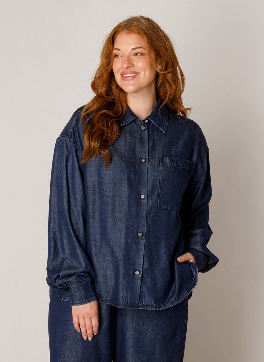 BASE LEVEL CURVY Bella denim Tops - Mid Blue - maat 4(54/56)