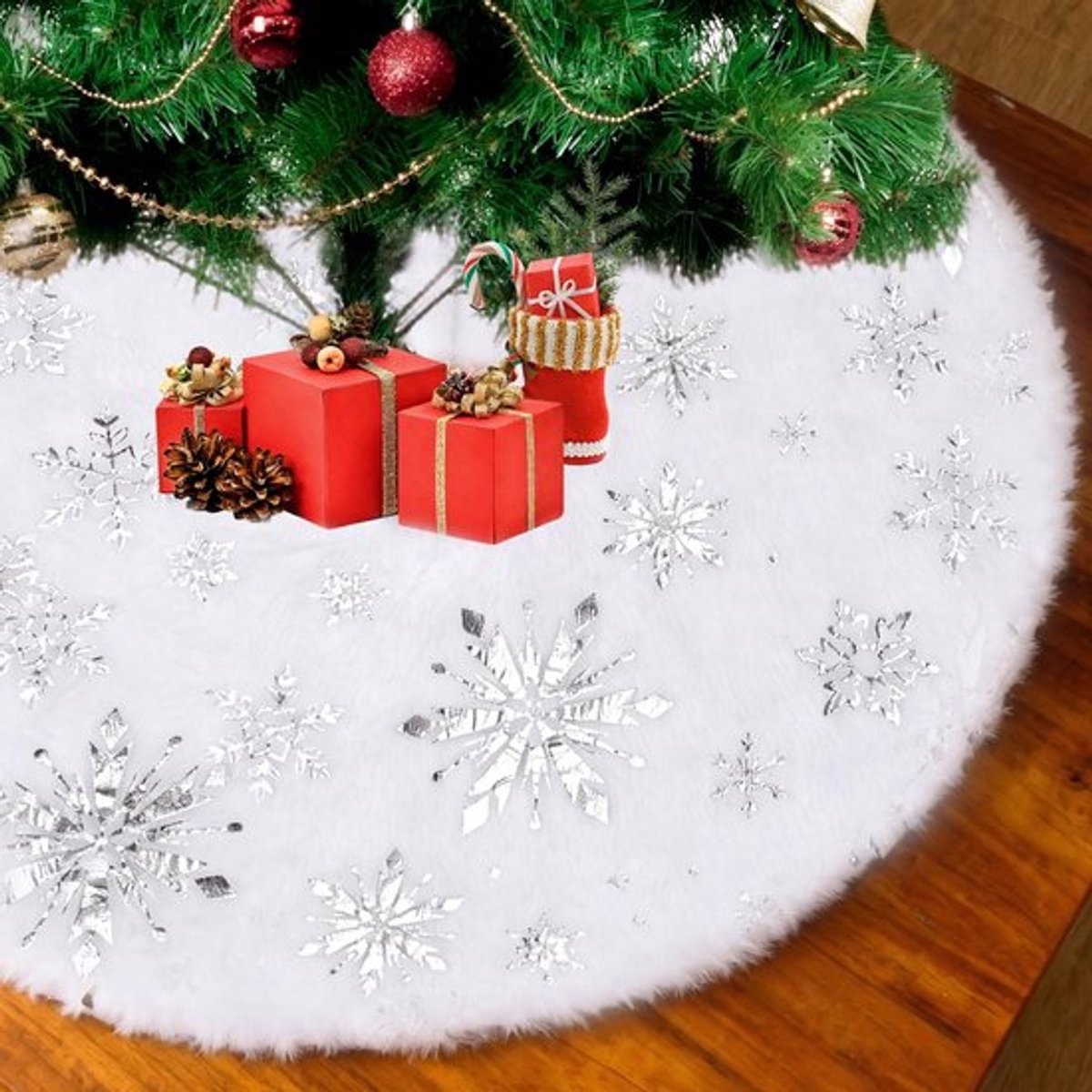 Kerstboomrok 19 Inch - Witte Sneeuwvlok - Pluche Imitatiebont - Duurzaam - Feestdecoratie - Kerstmis Styling - Boomrok