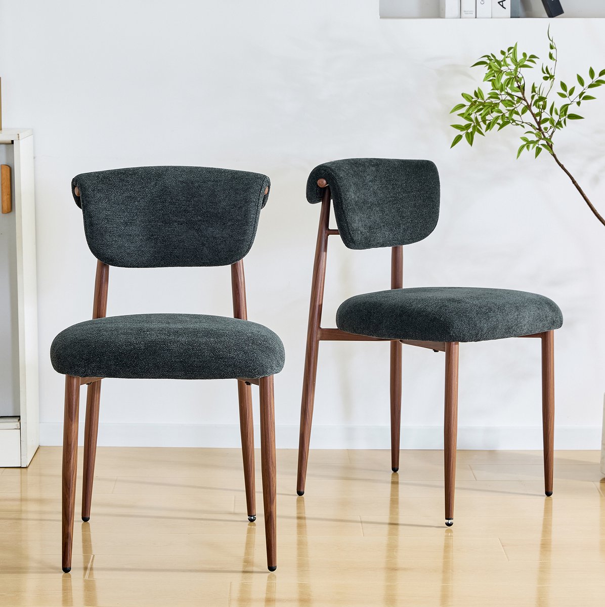 DESMIU Eetkamerstoel - 58,5 x 48 x 83 cm - Set Van 2 - Gebogen Rugleuning En Gewatteerde Zitting - Voor Eetkamer En Keuken - Stof Zwart