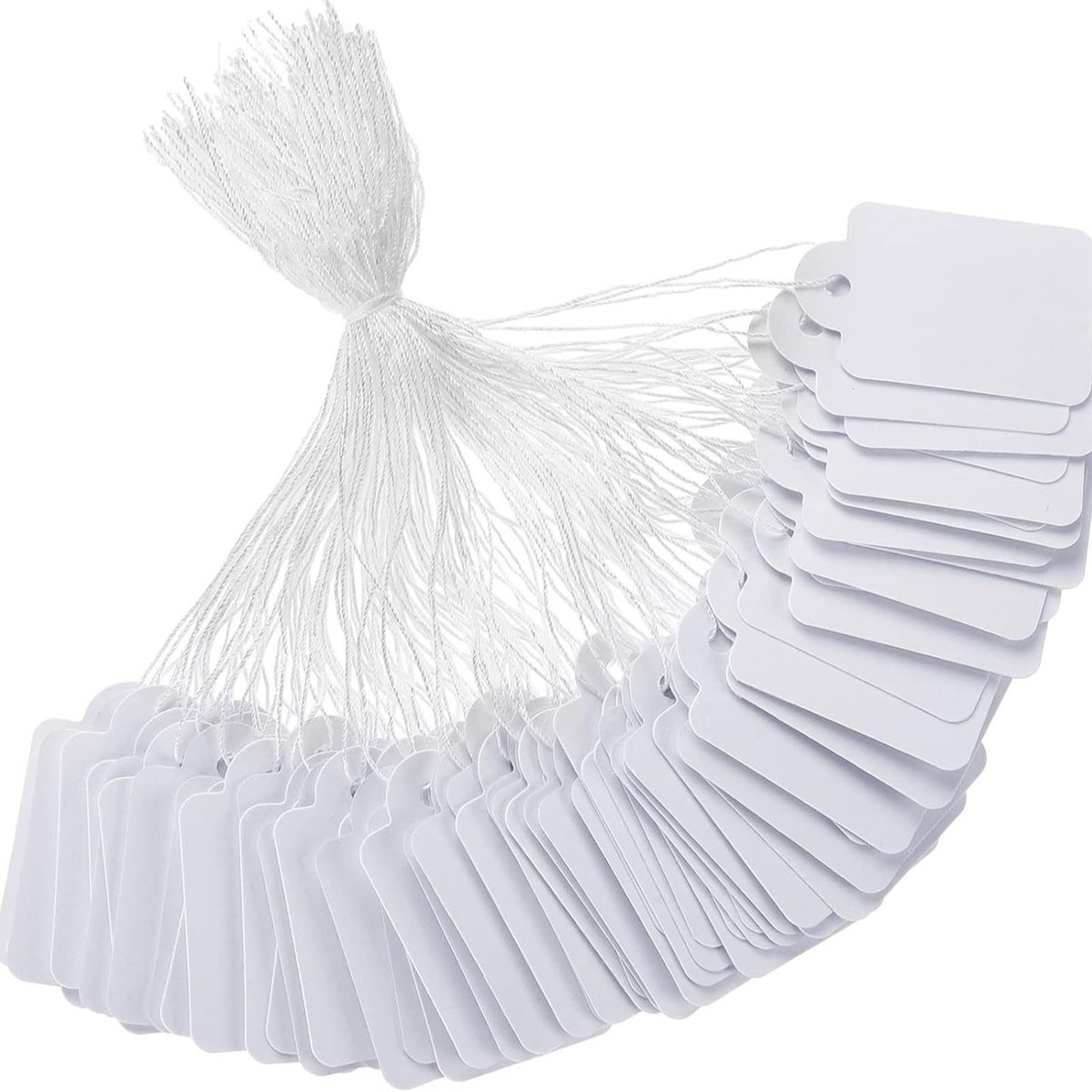 Dailygoods - 200 stuks prijskaartjes, prijskaartjes hangers, prijsetiketten, kleine hangende etiketten, kraftpapier prijshangers met elastische snoer voor kleding sieraden display, 22 x 35 mm (Wit)