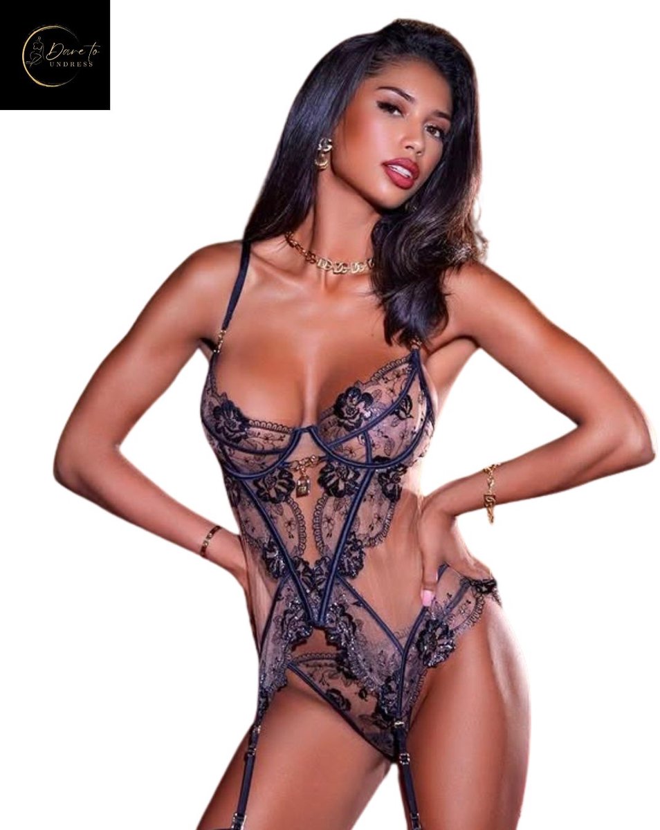 Luxe Designer Lingerieset in Zwarte Boudoirstijl – Sexy Kanten Korset & Jarretelset met String – High-End Australische Look – Lingerie Erotisch Dames – Sexy Lingerie – Erotische Lingerie – Dare to Undress - Maat XS/S, M, L