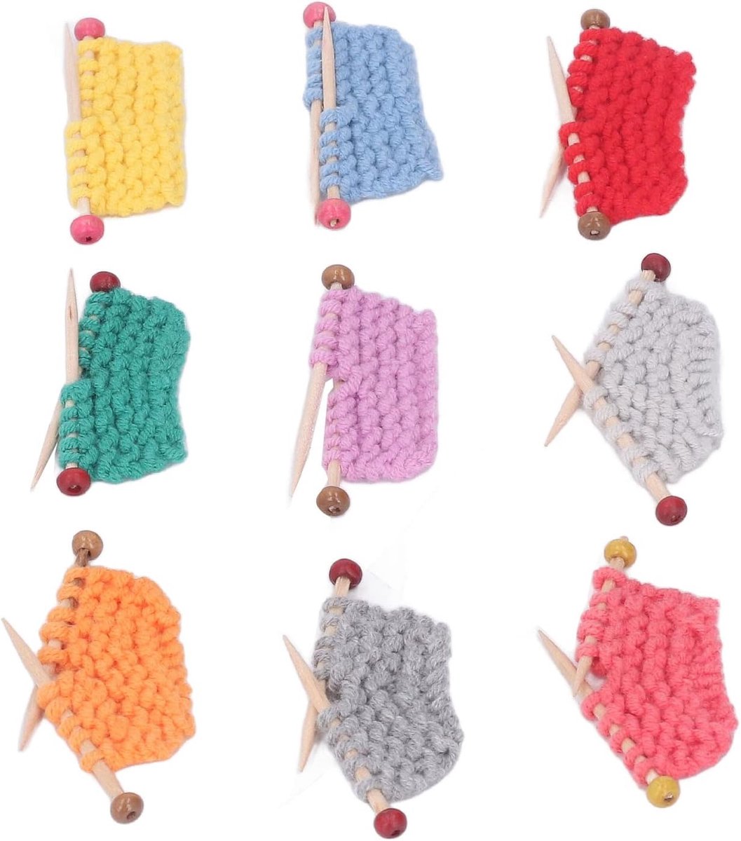 9 PCS 1:12 Miniature Dollhouse Kit Kit - Handgemaakte Wollen Garentruien in 9 Kleuren - Diy Tiny Knitted Decor voor Poppenslaapkamer/woonkameraccessoires
