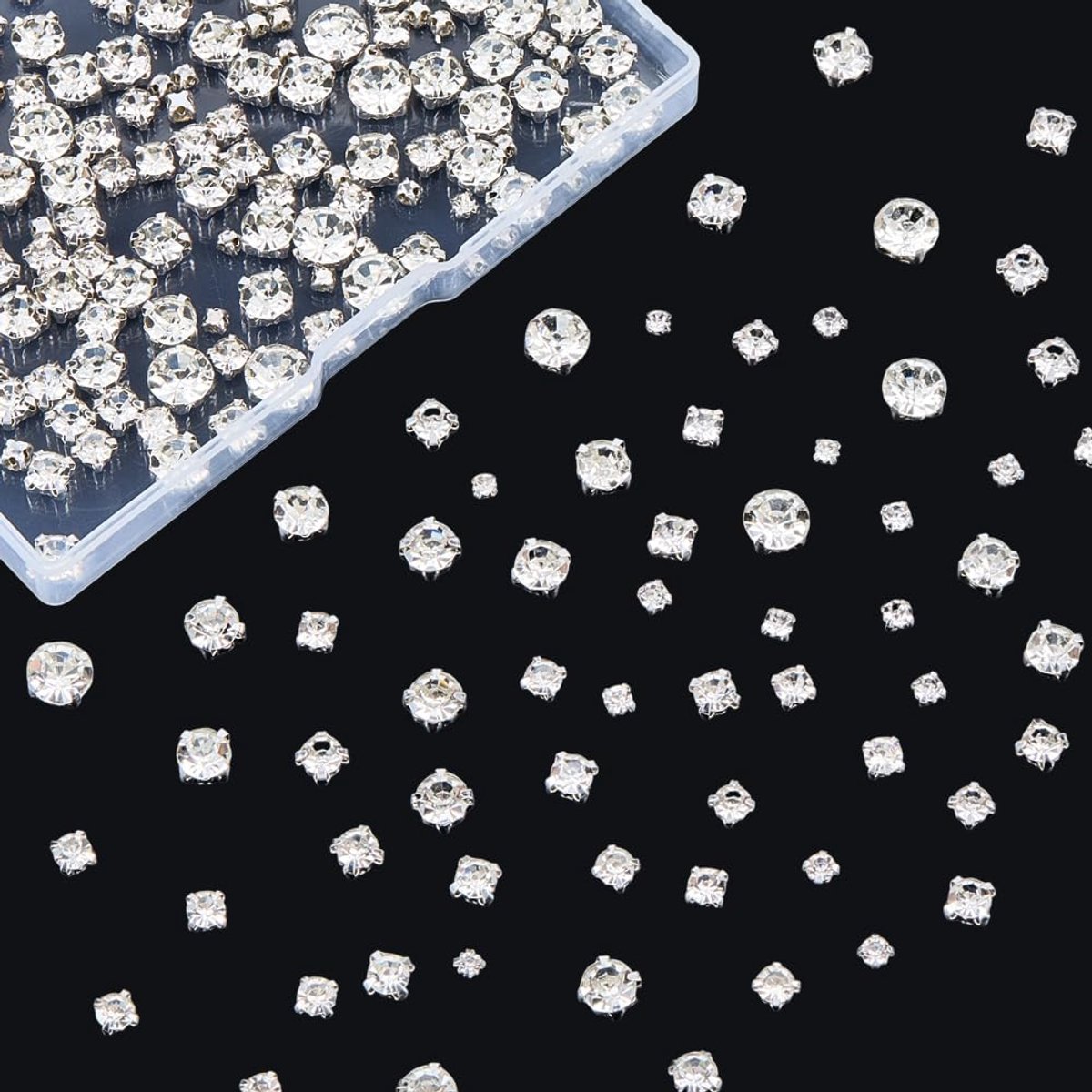 1 Doos 480 Stks 6 Maten Clear Naai op Steentjes Glas Naai op Kristallen 3/4/5/6/7/8mm Vierkante Edelstenen Flatback Prong Klauw Kristallen met IJzeren Basis voor DIY Sieraden Maken Kleding