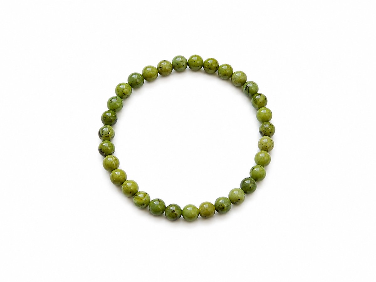 Canadese Jade Armband – 6 mm Kralen – Diameter 17 cm – Elastische Edelsteenarmband - Elastische armband - Natuursteen armband - Edelsteen armband