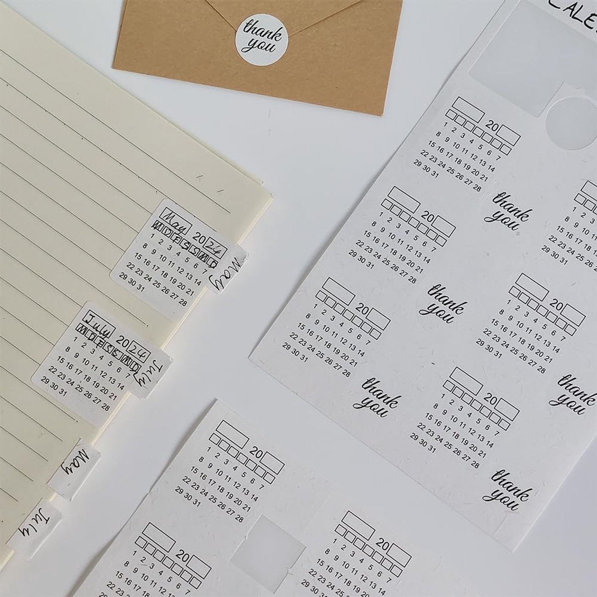 Kalender Stickers Maandelijkse Index Tabs - Zelfklevende Stickers - 16 Maanden - Perfect voor Planner en Notitieboek - ShopVlot