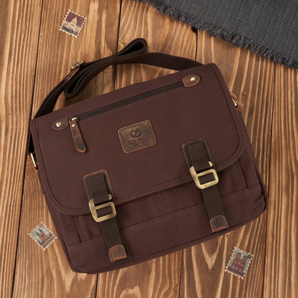 Bruine Herentas Leerlook Vintage met Gespen - 27x35 cm