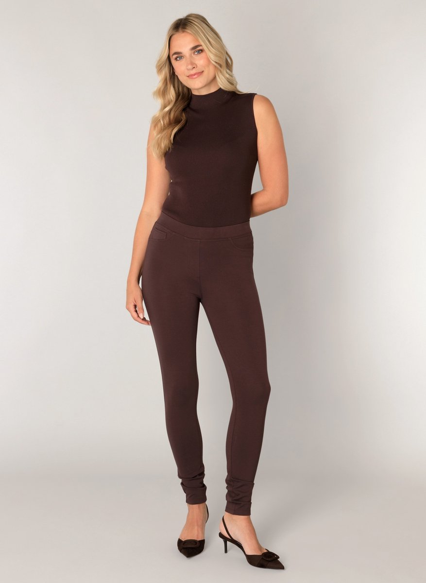 BASE LEVEL Ornika Tregging - Brown - maat 46