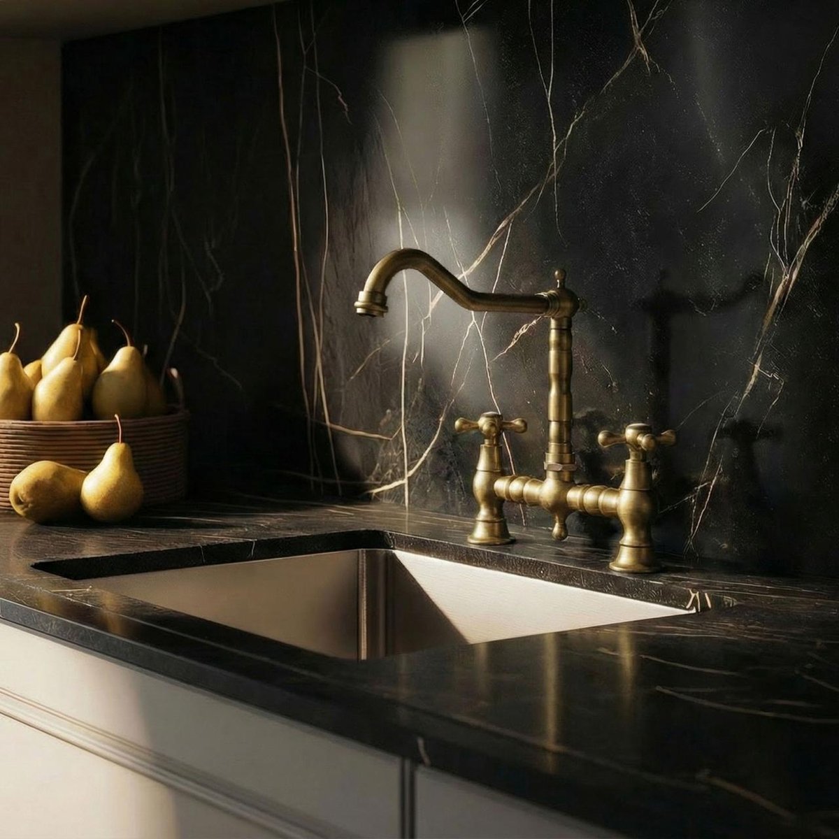 Aquanello Heritage Ascot Klassieke Keuken Nostalgische Brug Keukenkraan Brons met Kruishendels BN-0011-HM