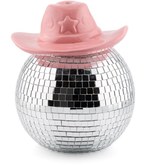 Zilveren discobal spaarpot met een lichtroze keramische cowboyhoed met sterdecoratie.