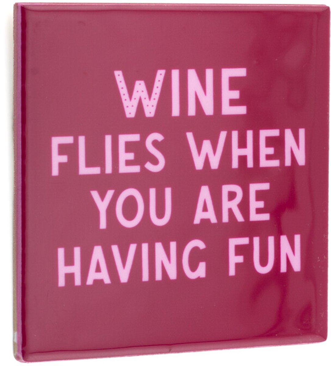 Tegeltje wine flies