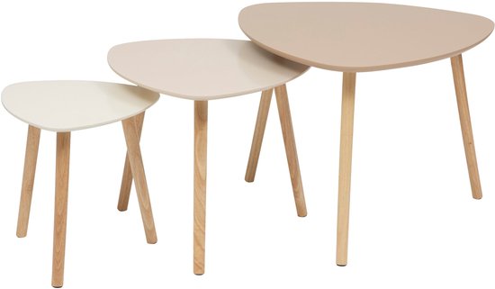 Set van drie trapezoïde bijzettafels in crème, beige en taupe met houten poten.