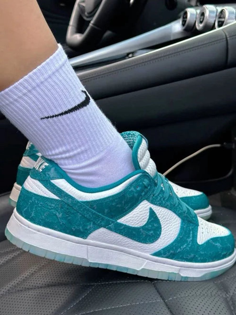 Nike Dunk Low Ocean (Women's)