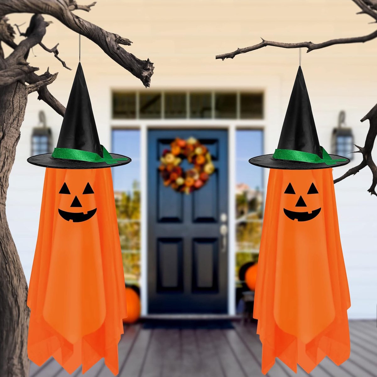 Set van 2 hangende pompoenen voor Halloween, geschikt voor in de tuin of aan een boom - Leuke Halloween- en herfstdecoratie - Hangende decoratie voor buiten, oranje pompoenspookdecoratie voor kinderen