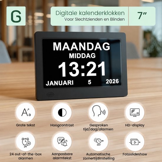 7-inch digitale kalenderklok met grote letters: maandag middag 13:21, 5 januari 2026. Toont ook hoog contrast, gesproken tijd/alarmen en HD-display.