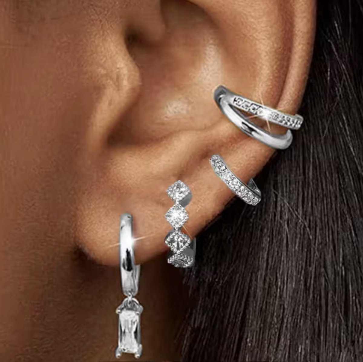Oorbellen Set - 4 stuks - Kleur: Zilver - Luxe Oorbellen - Incl. Cadeauverpakking - Oorhangers / Oorring / Oorknopjes - Hoge Kwaliteit RVS - Stainless Steel / Roestvrijstaal - Verkleurt Niet - Oorbellen Set - Oorbellen Vrouwen / Dames
