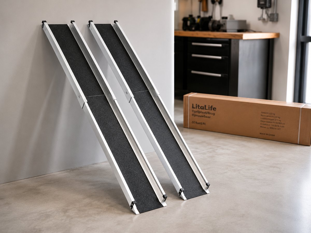 Oprijplaat Brug - 2 Stuks - Uitschuifbaar - ruim 400Kg - tot max 152cm - Rolstoelhellingen voor trappen - MAX 272 kg per stuk - telescopisch draagbaar met opbergtas - antislip oppervlak Rolstoelhelling voor thuis - trappen (2 stuks)