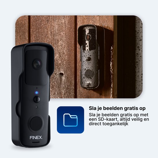 Finetech videodeurbel, zwart, in regen. Gemonteerd op houten deur.