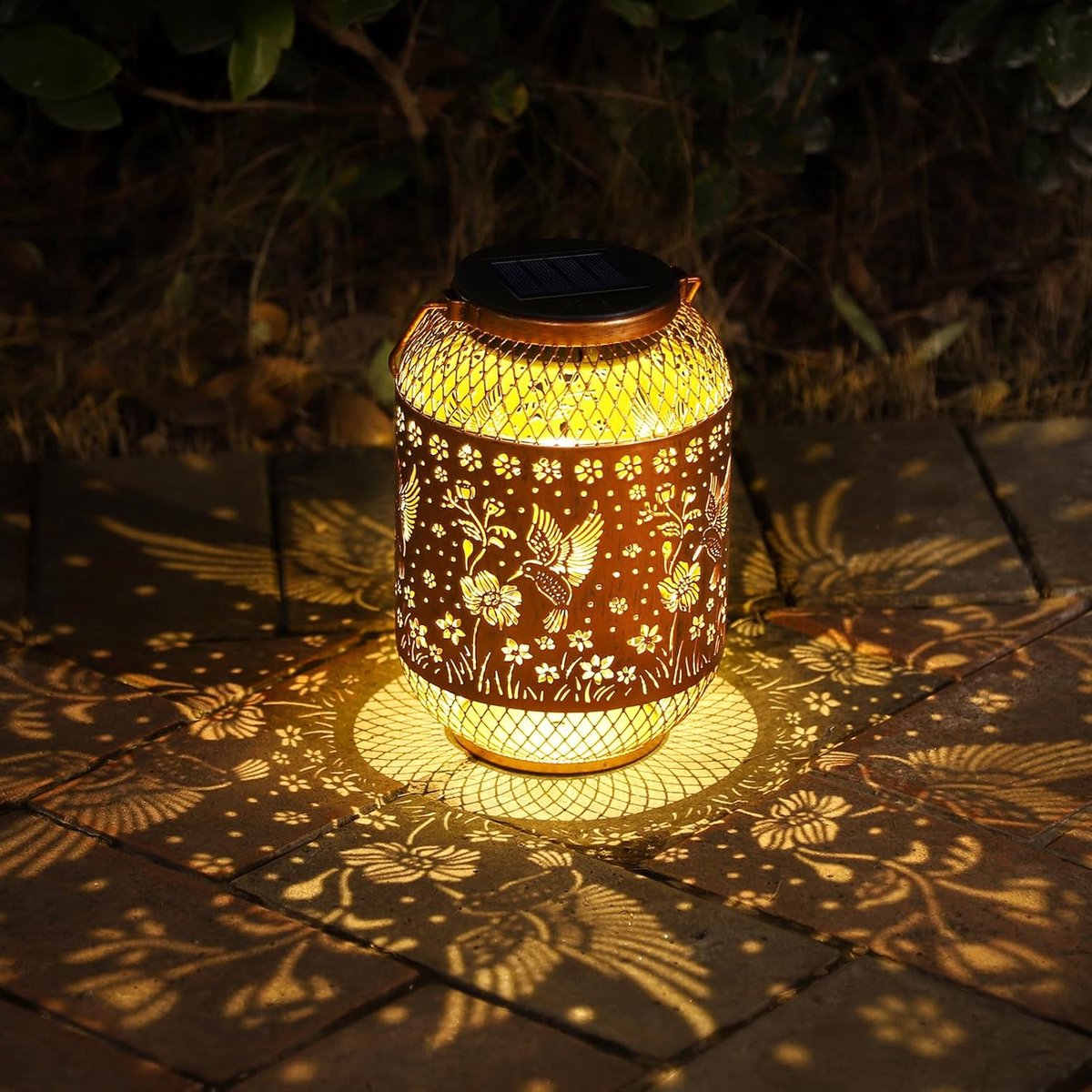 SnelShoppen - Solar Lantaarn voor Buiten met Hummingbird Design, IP65 Waterdicht Metalen Tuinlantaarn, 600mAh Accu, 10 Uur Verlichting, Hangende Decor