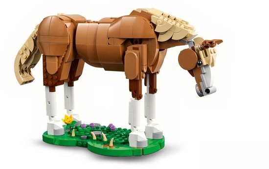 LEGO Creator Beautiful Horse 31166 (7/8)