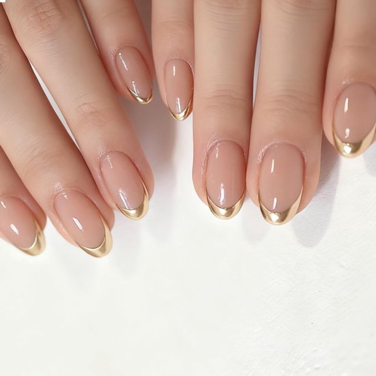 24 Stuks Roze Kunstnagels met Gouden Franse Tips voor Manicure