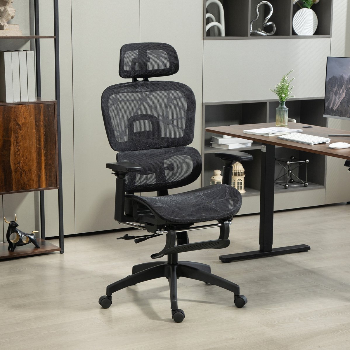 REDOM- Bureaustoel - Ergonomisch - Verstelbare hoofdsteun en lendensteun - Wipfunctie en ligfunctie - Met armleuningen en wielen - Mesh - Zwart - 66 x 64 x 114-122 cm