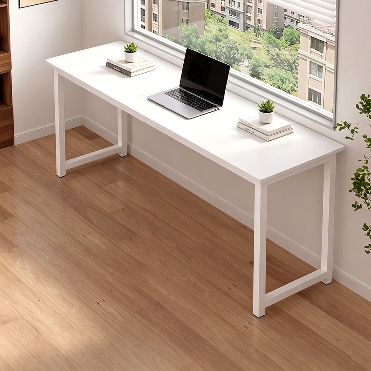 Dit is een rechthoekig bureau geschikt voor twee personen ideaal voor studenten en gezinnen Het is perfect voor slaapkamers studeerkamers of huurappartementen 120*40*75 cm Warm wit.