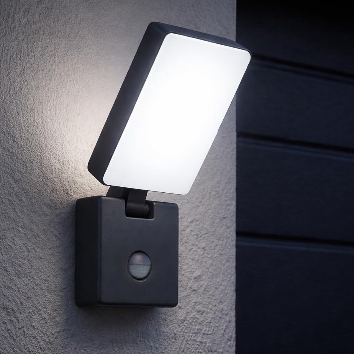 Buitenlamp met bewegingssensor PIR 10W - 800lm - IP65 - ideaal voor tuin en garage - SnelShoppen