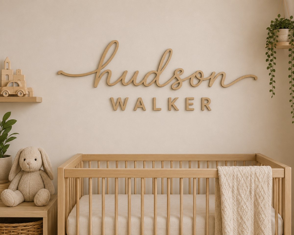 Gepersonaliseerde Houten Naam Muurdecoratie Babykamer – 60 x 40 cm – Naambord met Voornaam & Achternaam – 5 mm Multiplex – Natuurlijk Hout/ baby