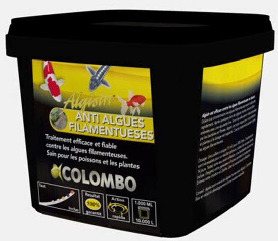 Zwarte emmer met gele opdruk: Colombo Algisin anti draadalg. Met afbeeldingen van koi karpers en een tekst met "1.000 ML" en "10.000 L".