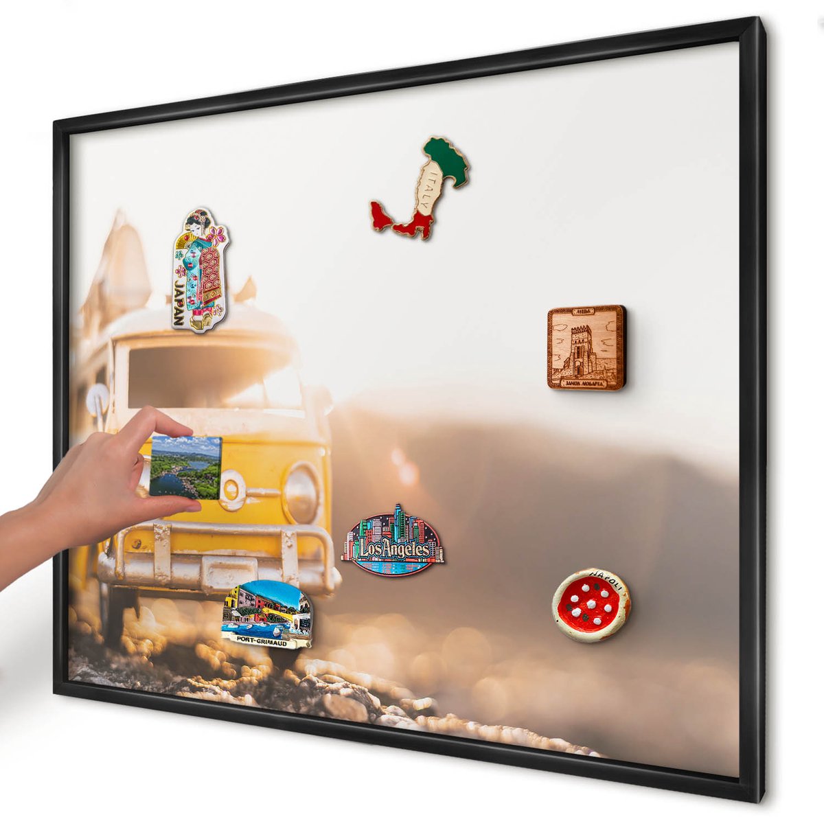 Artprintcave Geel Magneetbord mit Zwart Frame - 80x60 cm - Retro Reizen Wandbord Magnetisch - Retro Memobord Keuken - Voertuigen