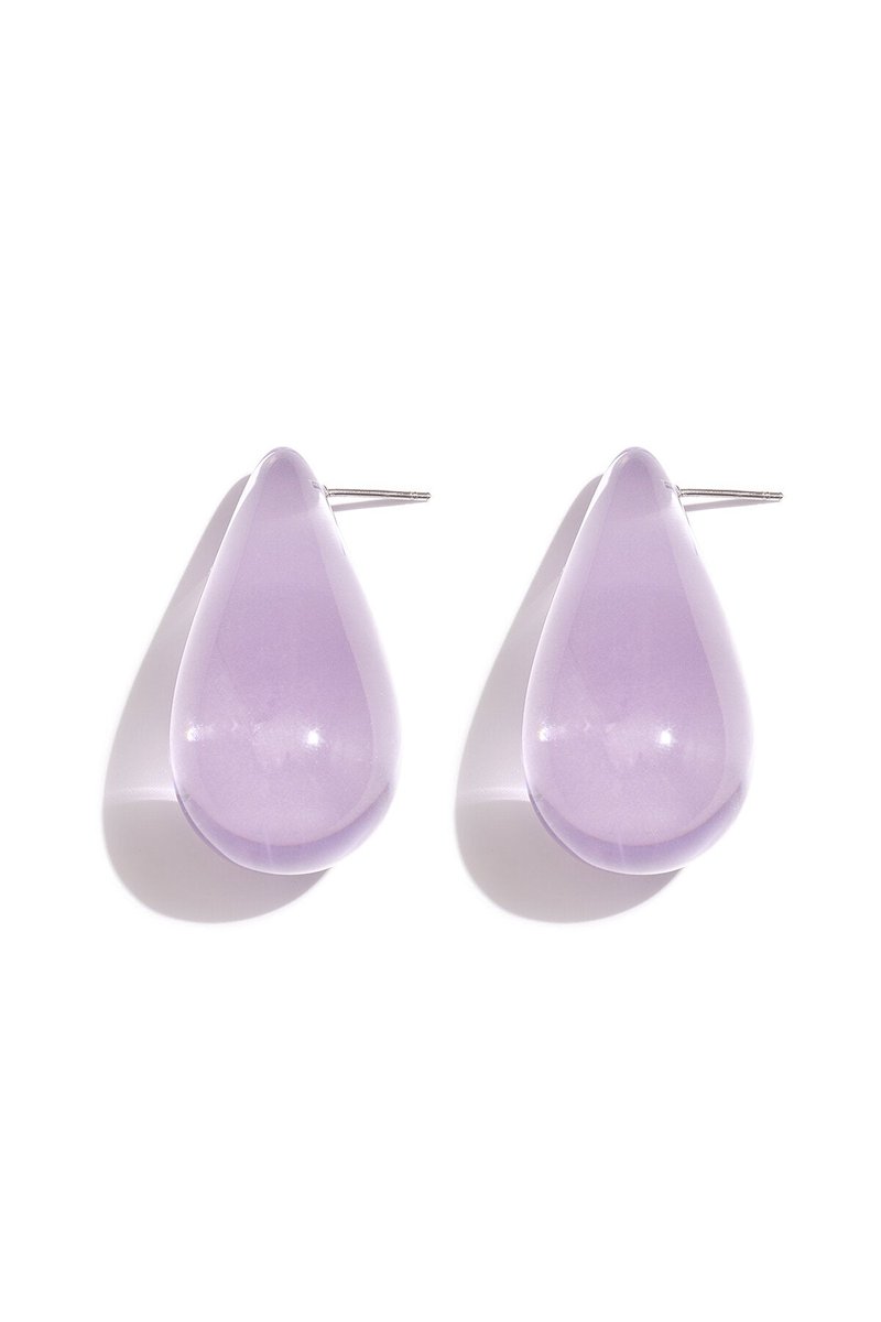 Stylish resin stud earrings for spring/summer - Lichtpaars