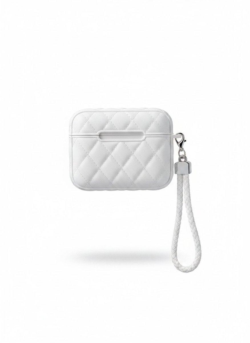 Enluxe Case geschikt voor Airpods 4 - Wit Gewatteerd Ruitmotief - Hoesje met Gevlochten Koord, Schokbestendig