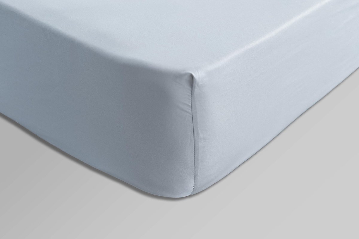 Omgoods - Sateen Blauw Fitted Sheet - Set van 2 - 135 x 200 cm