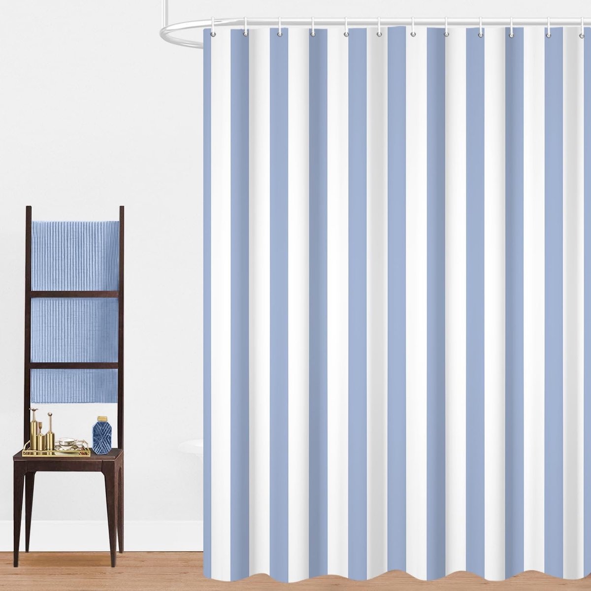 Omgoods - Douchegordijn Wit en Lichtblauw met Verticale Strepen 180 x 180 cm